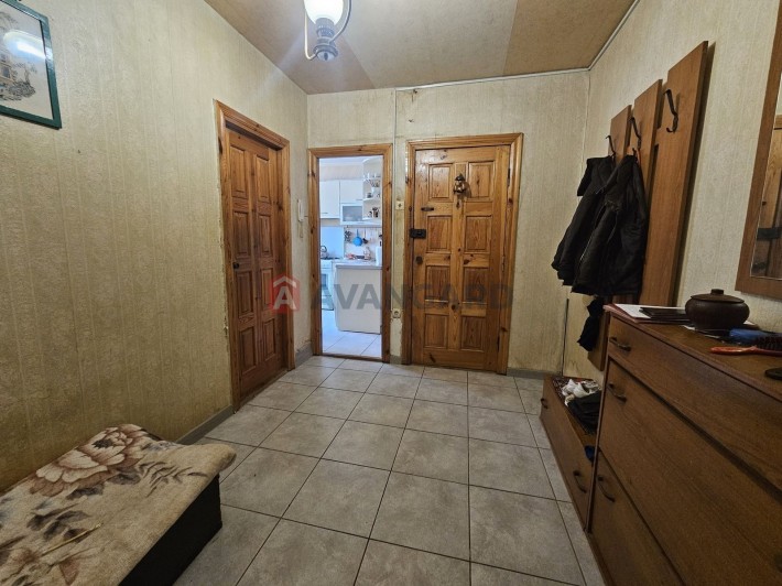 Продаж квартири з видом на Дніпро р-н Митниця - фото 1