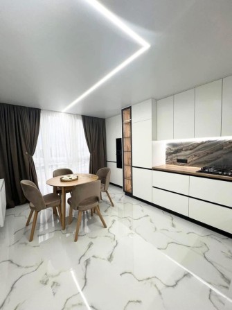ПРОДАЖ 2 кімнатної квартири, вул. Білогірська - фото 1