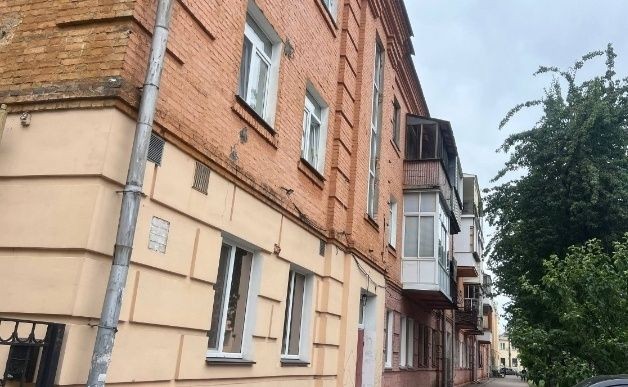 1-ка Центр міста 2/3 цегляного будинку - фото 1