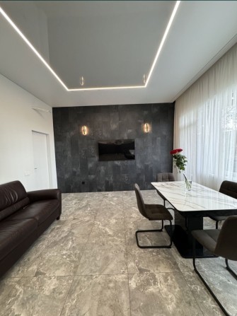 Продаж гарної двох кімнатної квартири в ЖК Баварія - фото 1