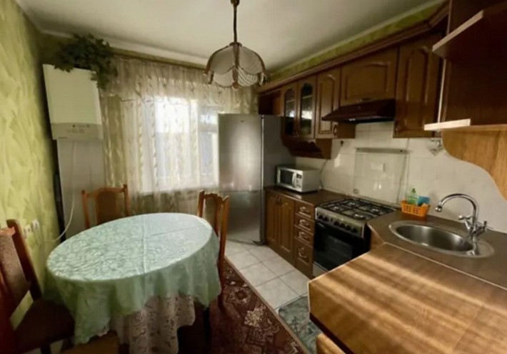 Продаж 2к квартири 52 кв. м на вул. Київська - фото 1
