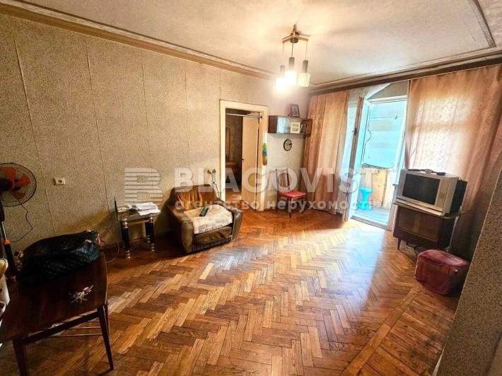 Продаж 2 кім. квартири у солом'янському районі. Василенка Миколи 25 - фото 1