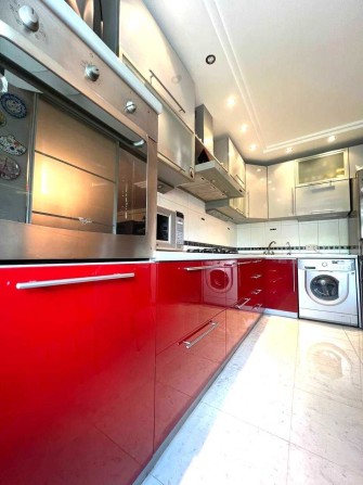 Продам 3х кімнатну квартиру Ремонт, Цегла, Центр Укомплектована! - фото 1