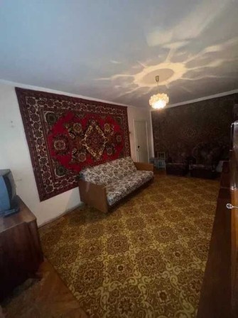 Продається 3-кімнатна квартира. Простий житловий стан. Р-н Вишенька - фото 1