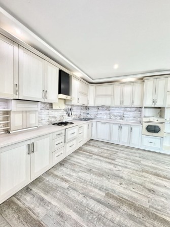 Дворівнева квартира в центрі , 208 м2 - фото 1