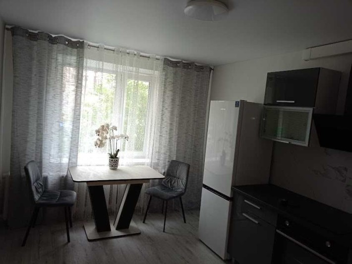 Продаж без комісії . В.Івасюка,16-в, квартира з ремонтом - фото 1