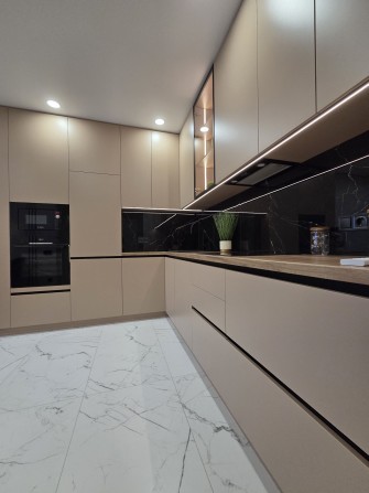 Продам 1к кв Варшавський 2 Варшавский 2  48м.кв Власник - фото 1