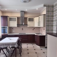 Продаж 2-к квартири вул. Урлівська 16/37 Киев