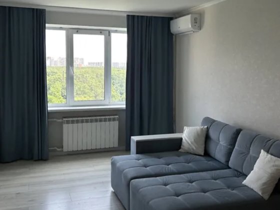 Продаж 1-к квартири просп. Академіка Глушкова 34 Київ