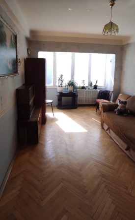 Терміново !  Продам 2 - кімн.квартиру , метро Вокзальна ! - фото 1