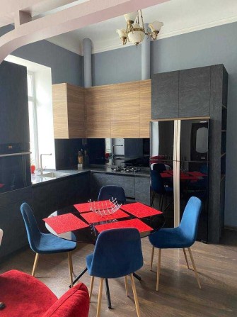 Продам стильну 3к квартиру в центрі - фото 1