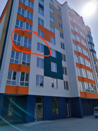 Перуступка. Однокімнатна квартира 48 м2, середній етаж - фото 1