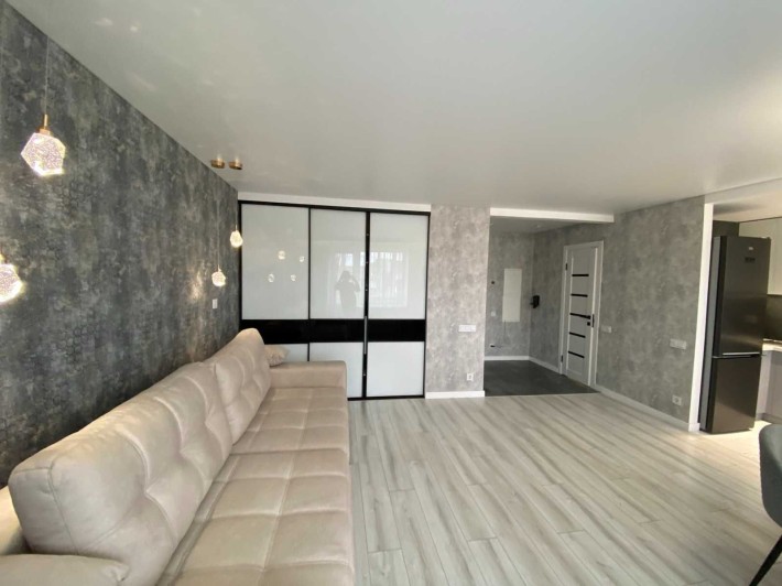 Продаж 1 кімнатної квартири на Коріатовичів 8421 - фото 1