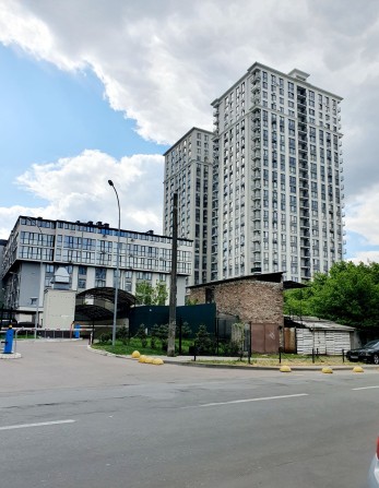 1к, ЖК Метро Парк, Каменская 125б, кирпич, 5 этаж, метро Вырлица 5 мин - фото 1