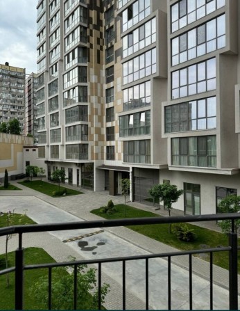 Продам 3х комнатную квартиру новостроее - фото 1