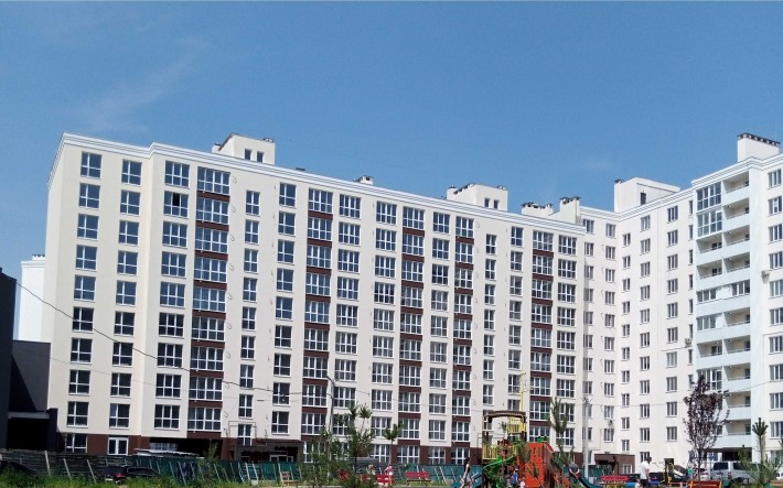 Масани.1кімнатна кв. 44,6 кв.м. 7 поверх. В самому центрі району ! - фото 1