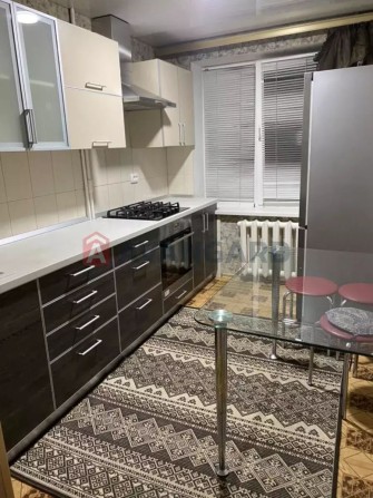 Продається 3-кімнатна квартира на Перемозі - фото 1