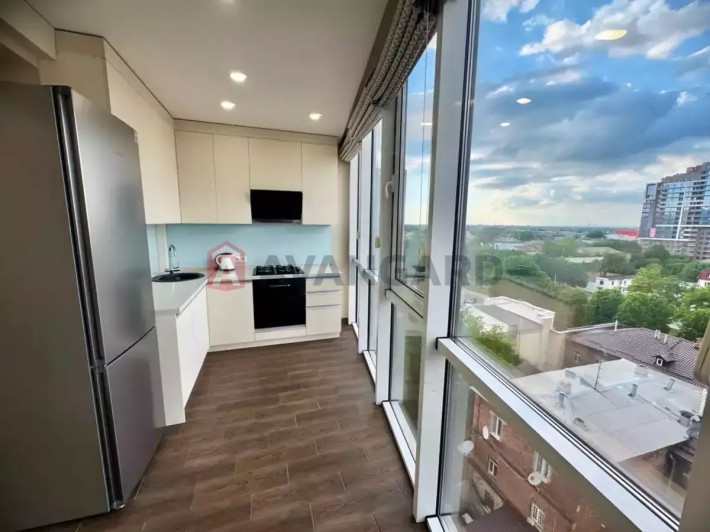 Продам 2 ком квартиру 59 м2 с ремонтом в ЖК Атлант (новострой, центр) - фото 1