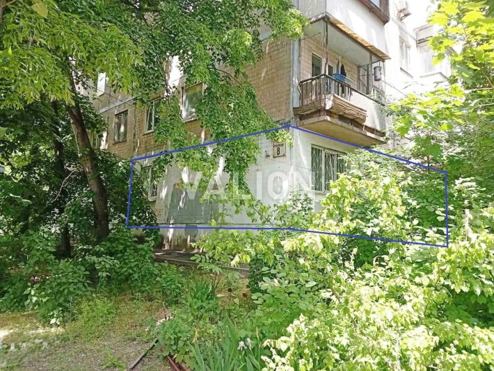 Продам 3к квартиру, Борщагівська 8, КПІ, метро, ремонт, під комерцію - фото 1