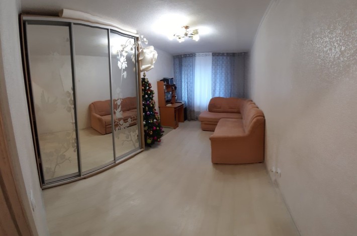 Продам 4-х кімнатну квартиру з автономним опаленням. - фото 1
