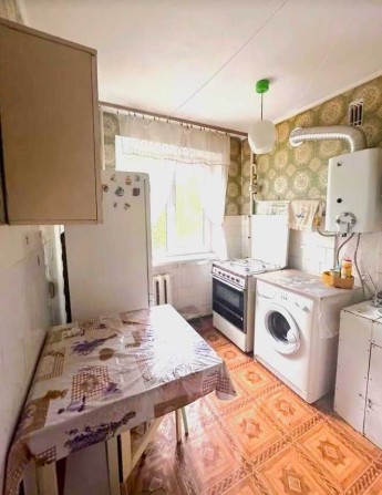 Продаж 3к квартира середній поверх - фото 1