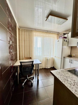 Продам 1-ую квартиру Красный камень, ж/м Покровский - фото 1