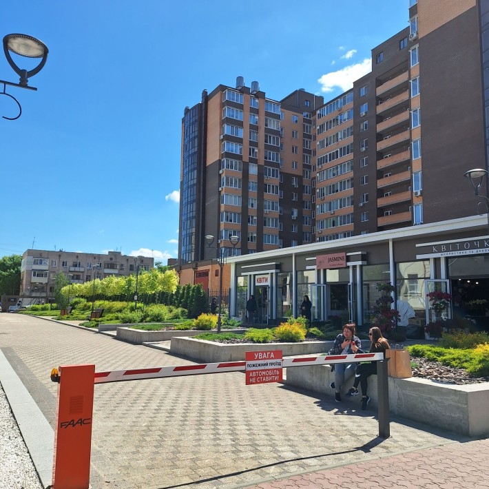 Продам 1-кімнатну квартиру в ЖК Резиденція - фото 1