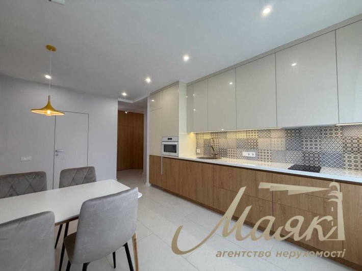 Продажа 2х к. квартиры в ЖК Новопечерская Вежа, Печерск, Бойчука - фото 1