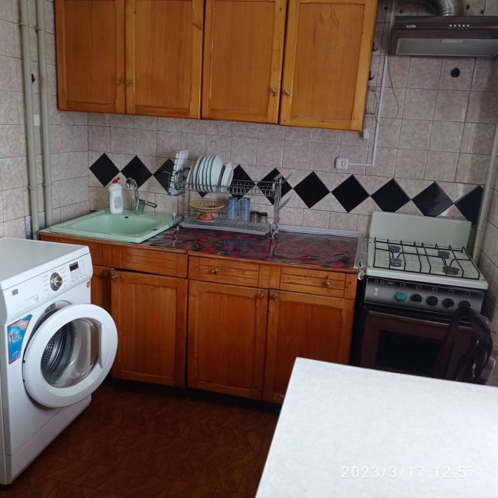 Продам 2ух.ком. кв.7 этаж  по ул. Чумаченко  ост.Высотная 20000$ - фото 1