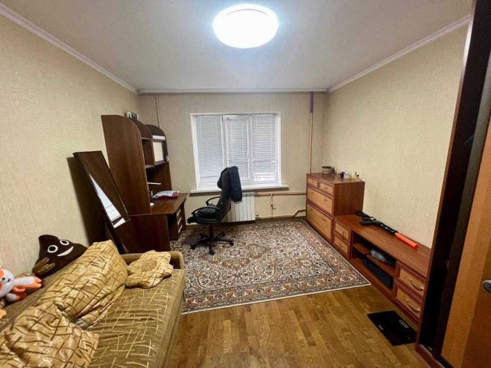 3-кімнатна квартира, 79 м², вул. Драгоманова, 40Б, Позняки, Дарницький - фото 1