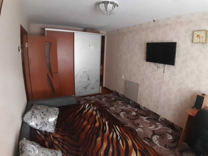 Продам 2 кімнатну квартиру з роздільними кімнатами від Власника - фото 1
