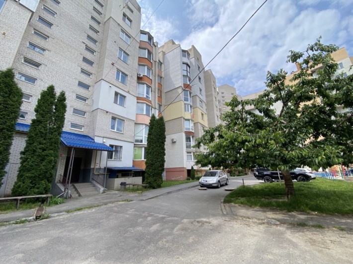 Продається 2-кімнатна квартира, мікрорайон Пирогова - фото 1