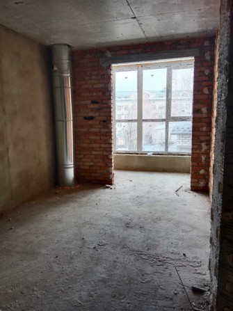 Продам 1к квартиру в Центрі в новобудові - фото 1