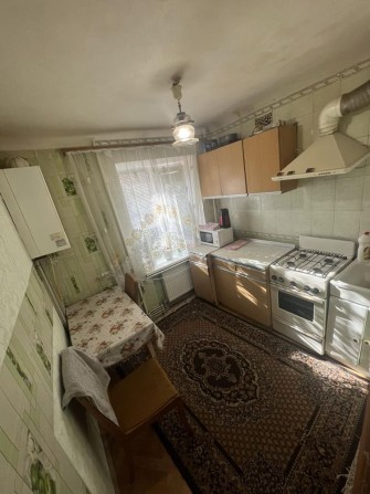 Продам 2 кім.квартиру на Ак.Корольова. - фото 1