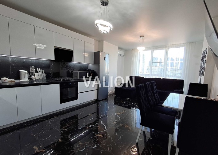 Продам 2 комнатную квартиру ЖК Ривьера м Славутич - фото 1