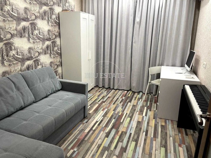 Продаж 2к квартири з ремонтом, Троєщина Червоної Калини 21а - фото 1