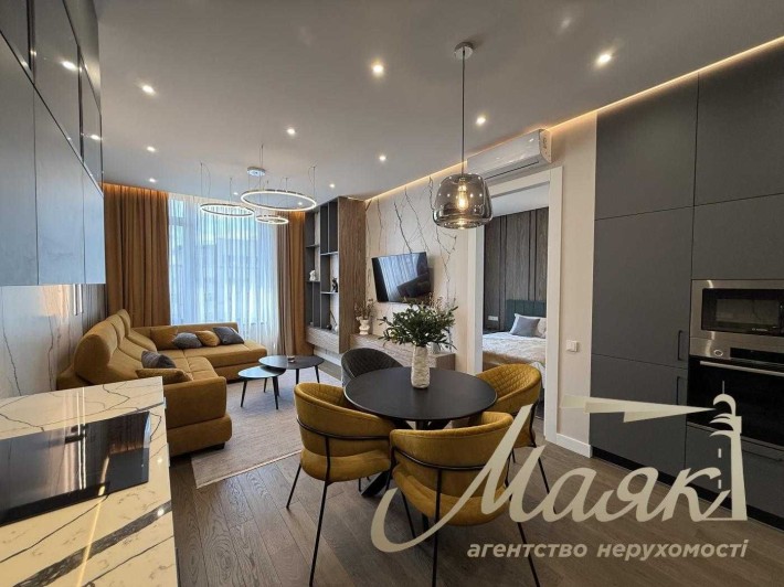 Продажа квартиры 52м2 в ЖК Tetris Hall, ул. Фёдорова 2А, Печерский р-н - фото 1