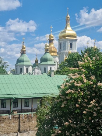 Продаж  3 к квартири. Стрілецька 7/6. Вид на Софію - фото 1