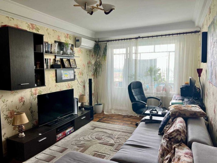 Продам 3х комнатную квартиру в центре Коммунарского района - фото 1