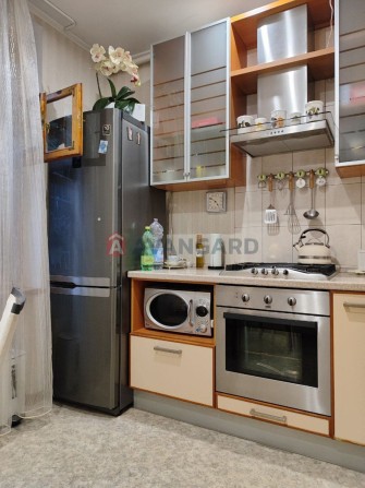 Продам 4-кімнатну квартиру на Набережній з видом на Дніпро - фото 1