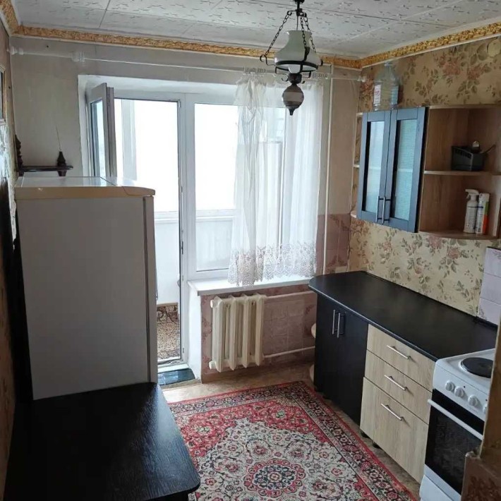 Продам 1-ком. Просторную квартиру Ж/М Фрунзенский,  Ломовской. - фото 1