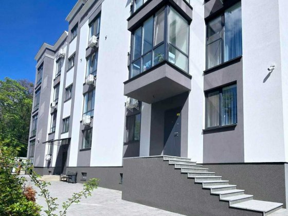 Продаємо квартиру в новобудові з окремим входом Житомир