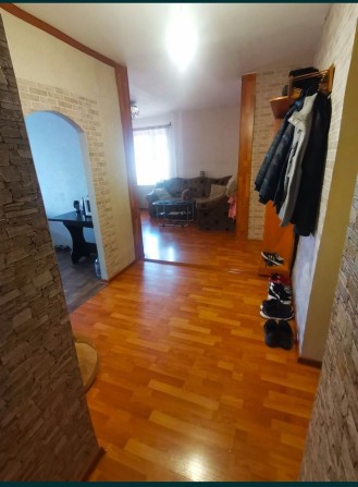Продам 3х комнатную квартиру - фото 1