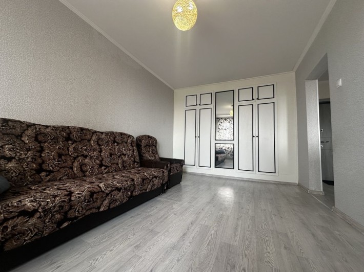В продаже 1 комнатная квартира Тополь 2 - фото 1