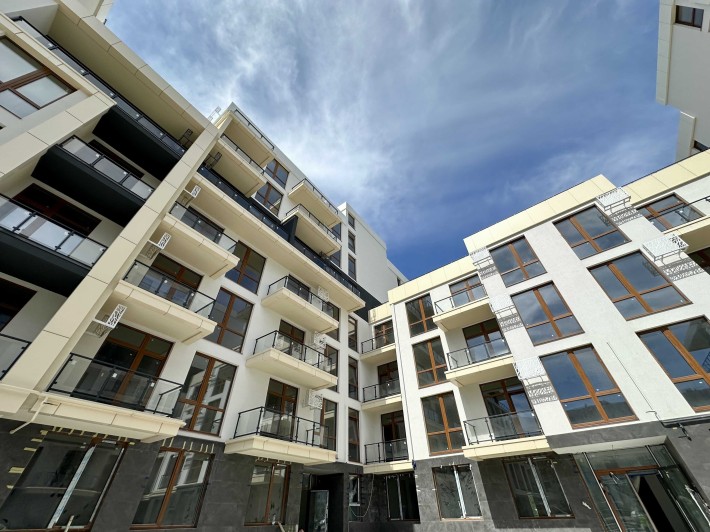 Продаж 1 кім квартири з терасою на озеро та ліс ЖК Auroom Lounge - фото 1