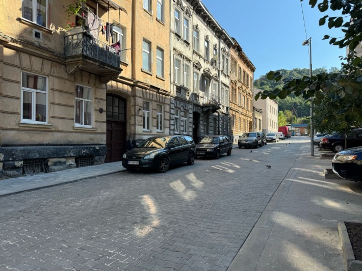 Кавалерка в районі Підзамче. Ближній центр. - фото 1