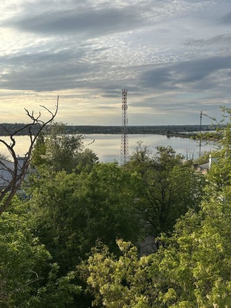 Продажа  139 м2-3 к квартиры, У реки ( Заводский ) - фото 1