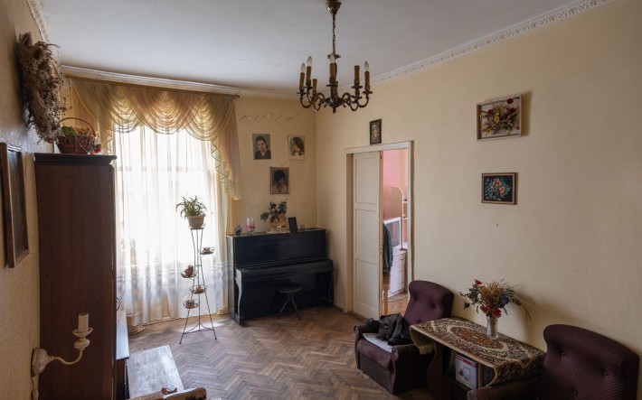 Простора квартира в тихому центрі - фото 1
