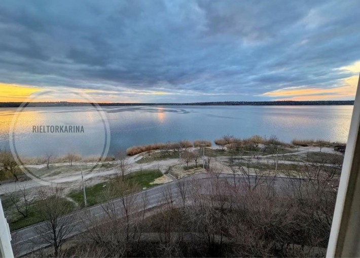 Лазурна/Намив 1к крупна квартира з ремонтом з видом на річку - фото 1