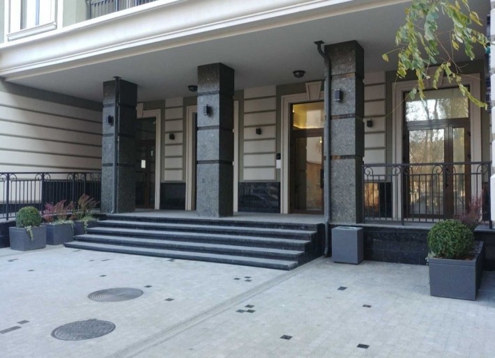 Продам однокомнатную квартиру 50 м в центре Одессы, новый дом Гефест - фото 1